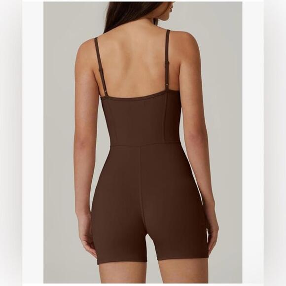 NEW -‎ Stylish Brown Spaghetti Strap Romper - Picture 3 of 3
